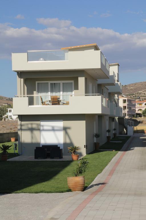 Holiday Luxury Villas كالاماكي المظهر الخارجي الصورة
